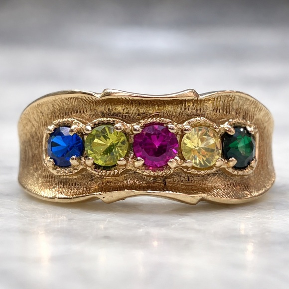 Jewelry - ✨Vintage Mothers ring Sample Brass Gold Plated Multicolor Gemstone Band Size 6